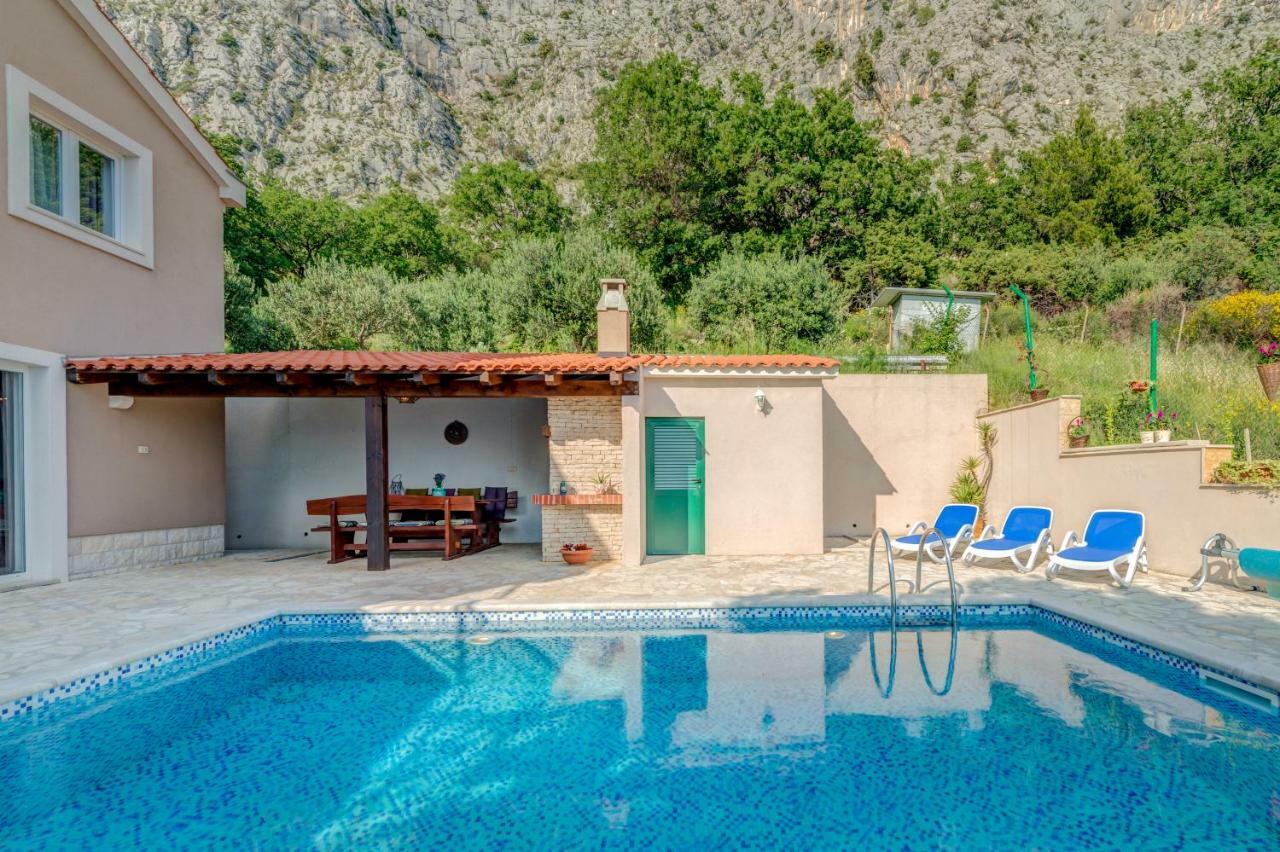 Holiday Home Figa Omiš Eksteriør bilde