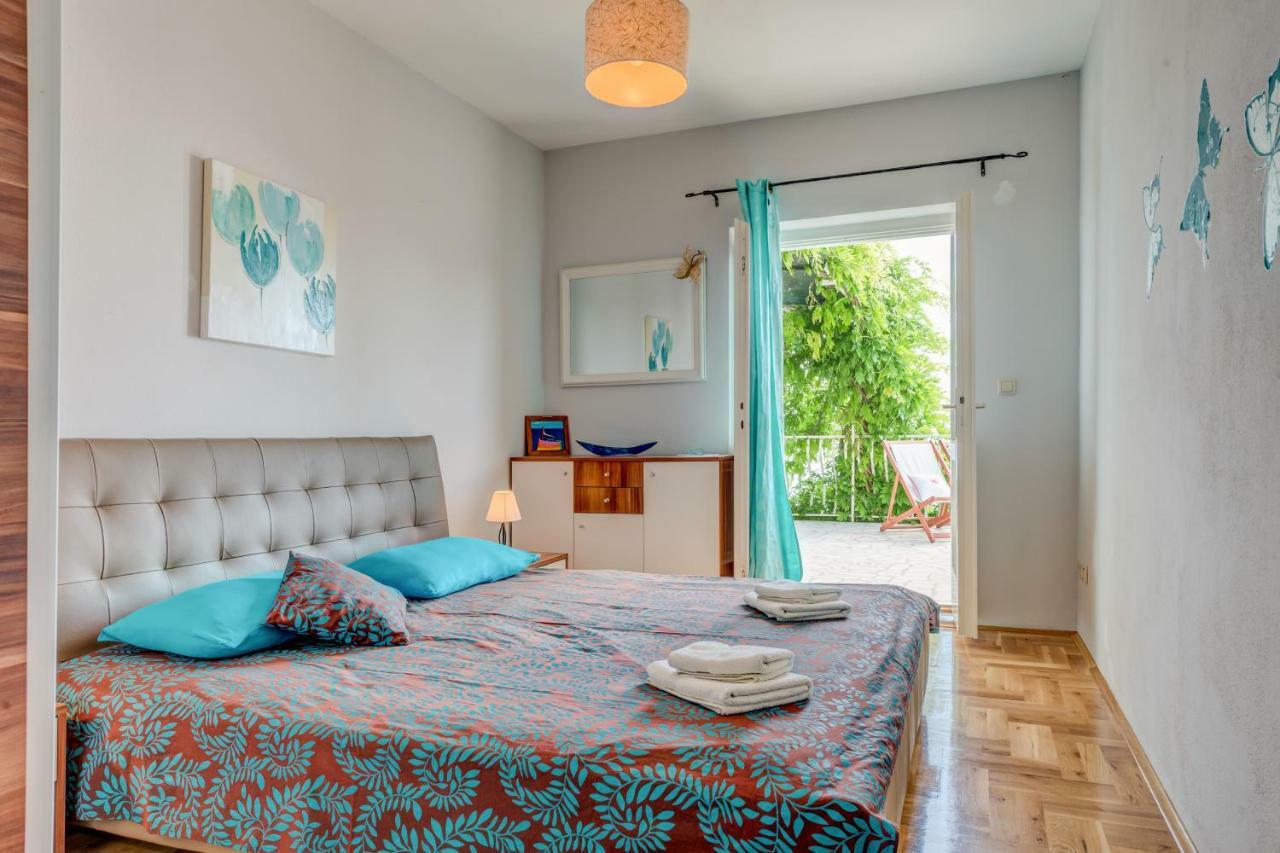 Holiday Home Figa Omiš Eksteriør bilde