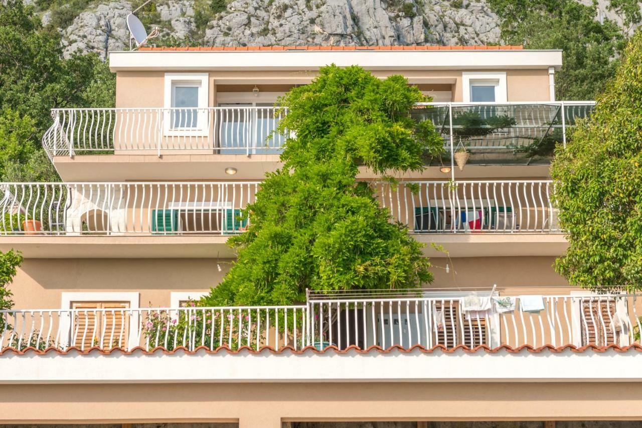 Holiday Home Figa Omiš Eksteriør bilde